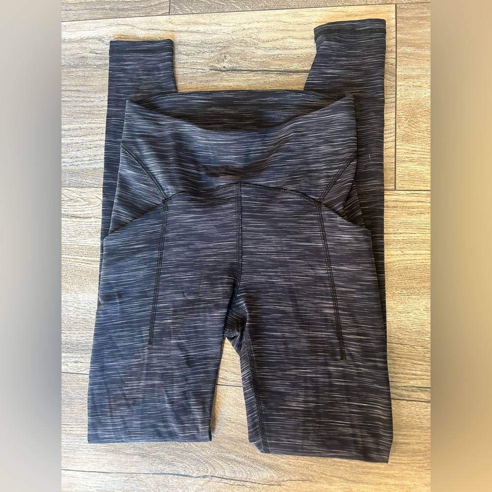 lululemon athletica High-Rise Luxtreme Black Space-Dye Women’s Leggings size 4 - Picture 4 of 5